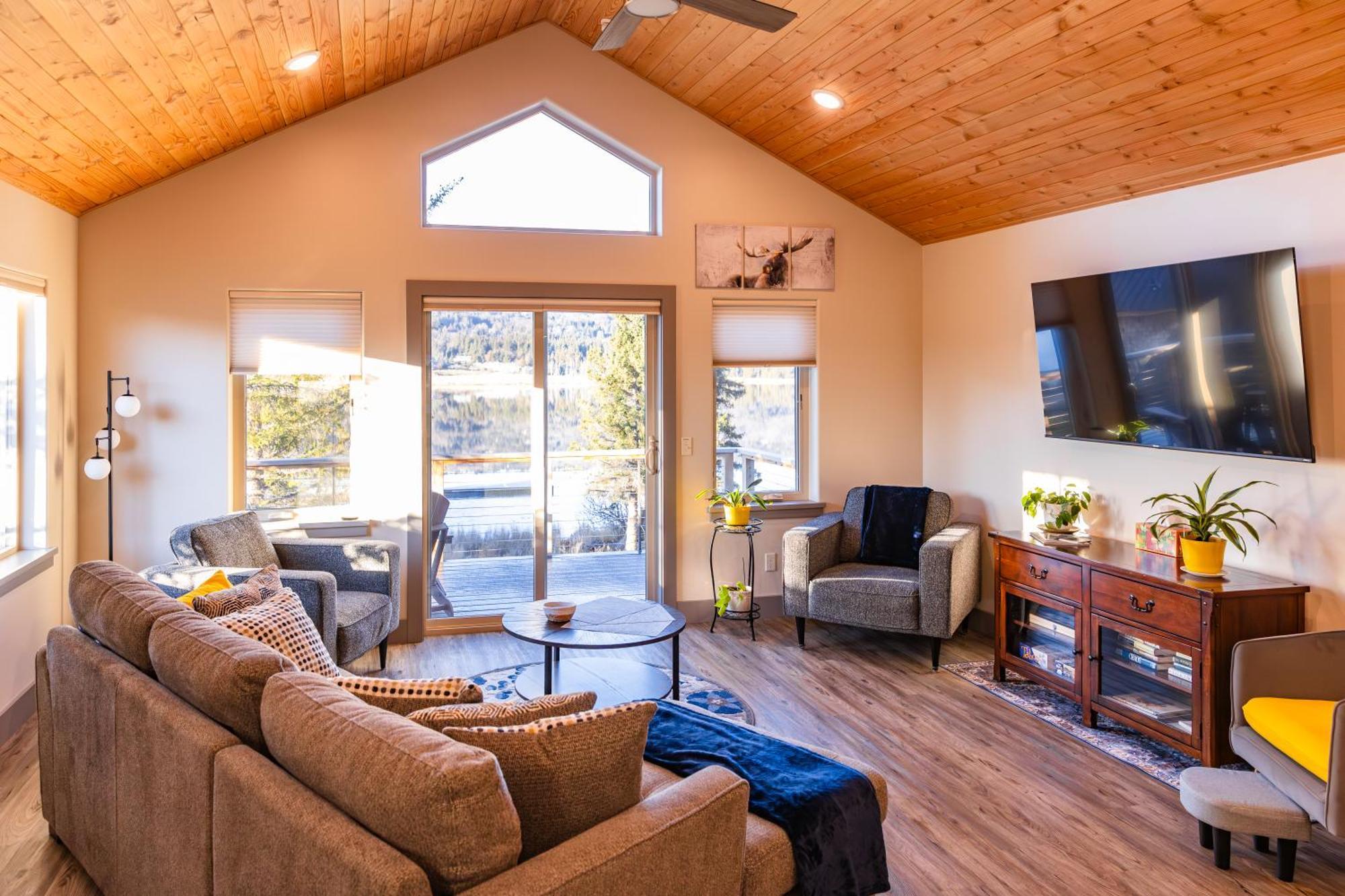 Lakeshore Lodging Suites Homer Exteriör bild